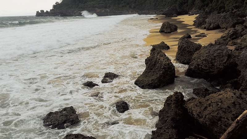 Pantai Ngelinci
